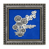 Wandbild Pusteblumen aus 925 Silber mit Niello und Spruch auf blauem Samt im silbergrauen Ornamentrahmen