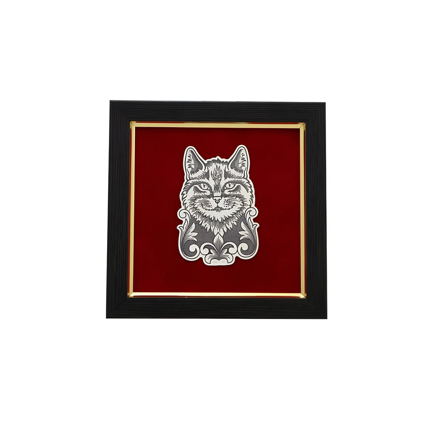 Wandbild 925 Silber Niello Kater — Silber-Reliefbild eines Katzenkopfs auf rotem Samt im schwarz-goldenen Rahmen