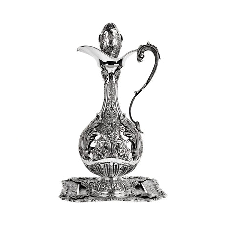 Weinkaraffe-Set 925 Silber Zauberwald — gemeißelte Silberkaraffe auf quadratischem Silbertablett